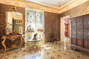 Φωτογραφία από το άλμπουμ του Villa Gina by Quokka 360 - historic Villa on the Lake Como σε Dizzasco +21 φωτογραφίες
