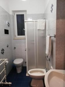 Koupelna v ubytování La casa del Capitano, l'uomo e il mare ...