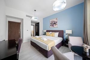 Postel nebo postele na pokoji v ubytování Amazing Marina View Apartment + 22 fotografií