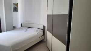 Postel nebo postele na pokoji v ubytování Nizza Bella stay