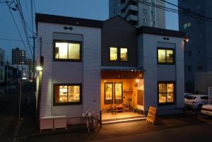 Photo de la galerie de l'établissement Backpackers Hostel Ino's Place, à Sapporo