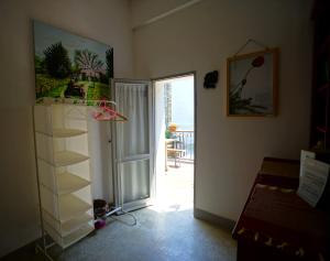 TV a/nebo společenská místnost v ubytování PODERE Sant'ANNA B&B - Chalet tra le vigne
