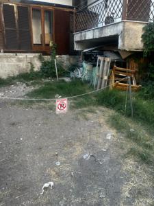 Το κτήριο όπου στεγάζεται  το διαμέρισμα