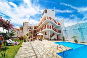 Piscina a Hotel Residencial Los Frayles o a prop