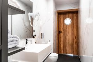 Koupelna v ubytování Marina Sława + 29 fotografií