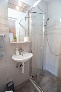 Koupelna v ubytování Studio Apartmani M