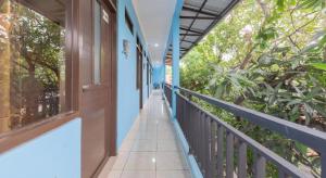 Galeriebild der Unterkunft RedDoorz Syariah near Alun Alun Palimanan in Cirebon