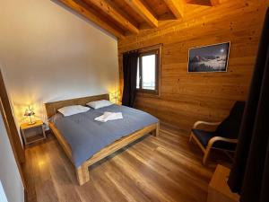 Postel nebo postele na pokoji v ubytování La Tzoum'hostel