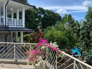 Afbeelding uit fotogalerij van Maison de Jardin Villa in Victoria