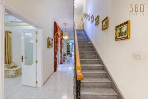 마르사스칼라에 위치한 Spacious 4BR Terraced House with Rooftop Access by 360 Estates에서 갤러리에 업로드한 사진