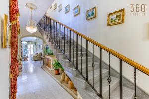 마르사스칼라에 위치한 Spacious 4BR Terraced House with Rooftop Access by 360 Estates에서 갤러리에 업로드한 사진