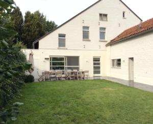 Κήπος έξω από το A la Maison