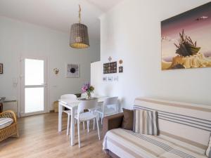 Posezení v ubytování Apartment Paradise Corner by Interhome