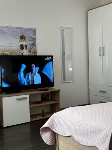 Μια τηλεόραση ή/και κέντρο ψυχαγωγίας στο Post apartmani A-1