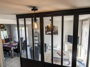 Posezení v ubytování Holiday Home Chez Patricia et Patrice by Interhome + 29 fotografií