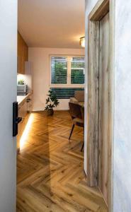 Televízia a/alebo spoločenská miestnosť v ubytovaní Exclusive appartment