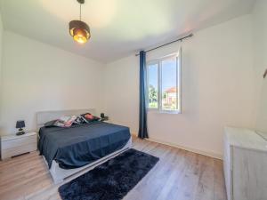 Ένα ή περισσότερα κρεβάτια σε δωμάτιο στο Apartment Silki by Interhome +17 φωτογραφίες