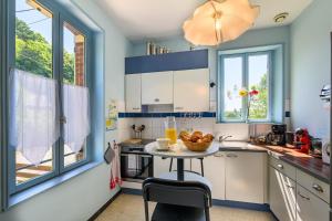 Dapur atau dapur kecil di L’Éclusière - Charmante maison éclusière +7 gambar
