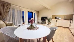 Zdjęcie z galerii obiektu Top View Residence w Hvarze