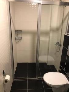 Koupelna v ubytování Hancı apart