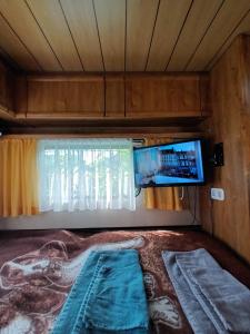 TV a/nebo společenská místnost v ubytování Schlafplatz für Radfahrer und Wanderer