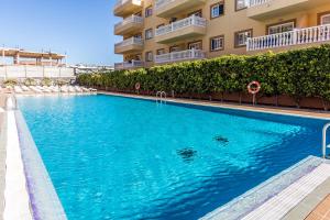 Bazén v ubytovaní Palm Duplex Penthouse alebo v jeho blízkosti