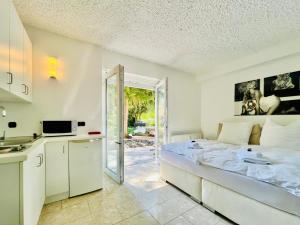 Kitchen o kitchenette sa Suite 3