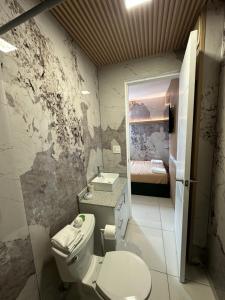 Ένα μπάνιο στο 6B-Ssssstyle! 4BR