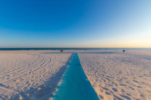 Gallery image of Oh So Beachy, 3BR, Sleeps 10, Pool & Beach Access in Gulf Shores +53 photos