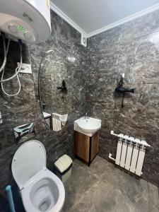 Et badeværelse på Алиханова 10А