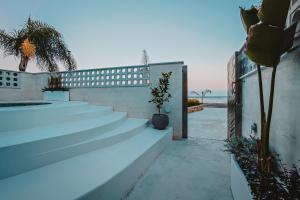 Gambar di galeri bagi Q Coconuts Seaside Suites di Limassol