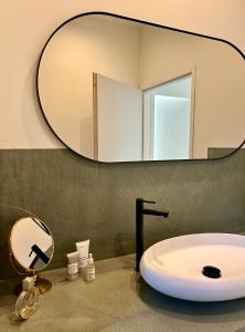 Gallery image of Maison des Lacs Bleus in Guizengeard