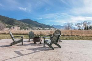 Gallery image of Evergreen in Livingston