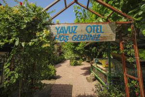 Zahrada ubytování YAVUZ MOTEL ADRASAN