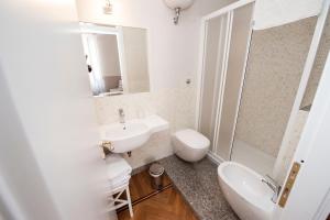 Kúpeľňa v ubytovaní Florian Rooms Guest House