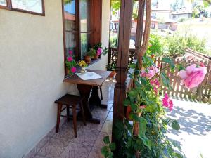 Balkón nebo terasa v ubytování Guest Rooms Dona