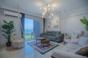 A seating area at Skyline Premium Properties