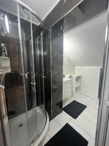 Kopalnica v nastanitvi Iris Chic Residence