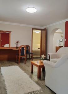 A seating area at Hévíz Apartman Hévíz