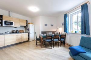 Kuchyň nebo kuchyňský kout v ubytování Apartmán "U nás doma" v chatě ALFA Černý Důl