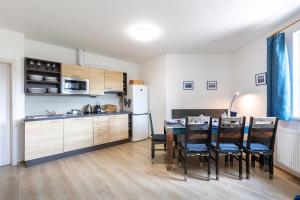Kuchyň nebo kuchyňský kout v ubytování Apartmán "U nás doma" v chatě ALFA Černý Důl