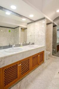 Koupelna v ubytování Charming Villa in La Manga Club