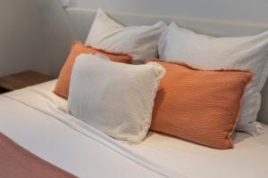 Fotografie z fotogalerie ubytování The Shore 2 luxury beach front condo v destinaci Willemstad