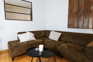 Een zitgedeelte bij Casa Riad met Privé Patio