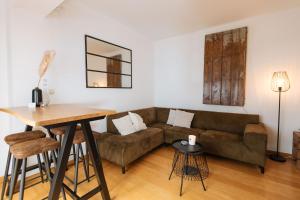 Een zitgedeelte bij Casa Riad met Privé Patio