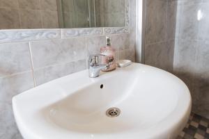 Een badkamer bij Casa Riad met Privé Patio