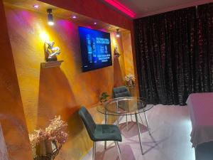 Μια τηλεόραση ή/και κέντρο ψυχαγωγίας στο Nubia Studio +4 φωτογραφίες