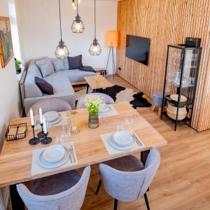TV a/nebo společenská místnost v ubytování Eggert Alm Apartments