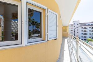A balcony or terrace at La Perla Playa Apt Dream Homes Tenerife