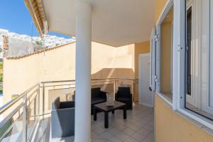 A balcony or terrace at La Perla Playa Apt Dream Homes Tenerife